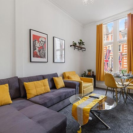 Oxford Street 1 Bedroom Shopping Retreat! 3Gc ลอนดอน ภายนอก รูปภาพ