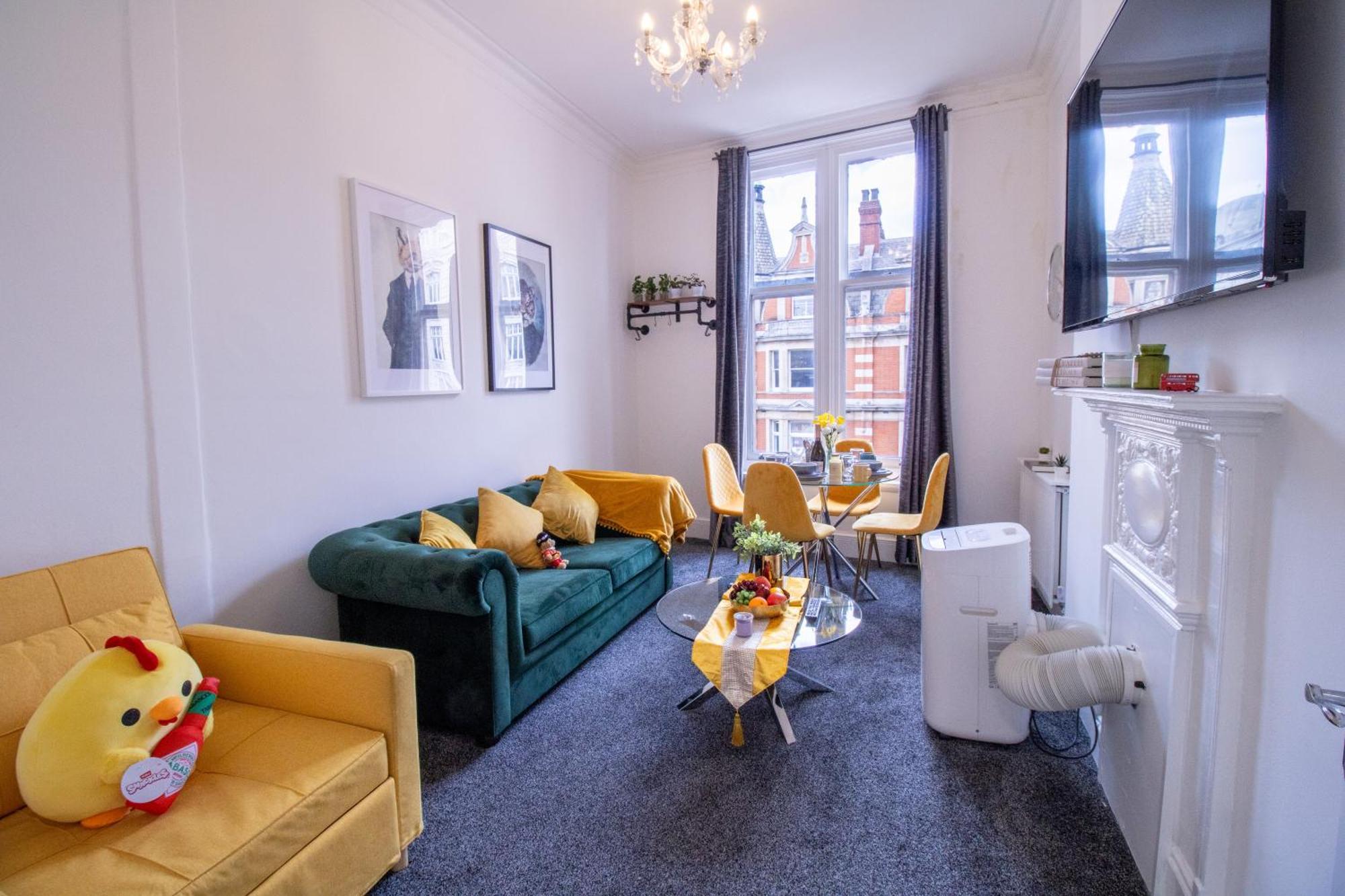 Oxford Street 1 Bedroom Shopping Retreat! 3Gc ลอนดอน ภายนอก รูปภาพ