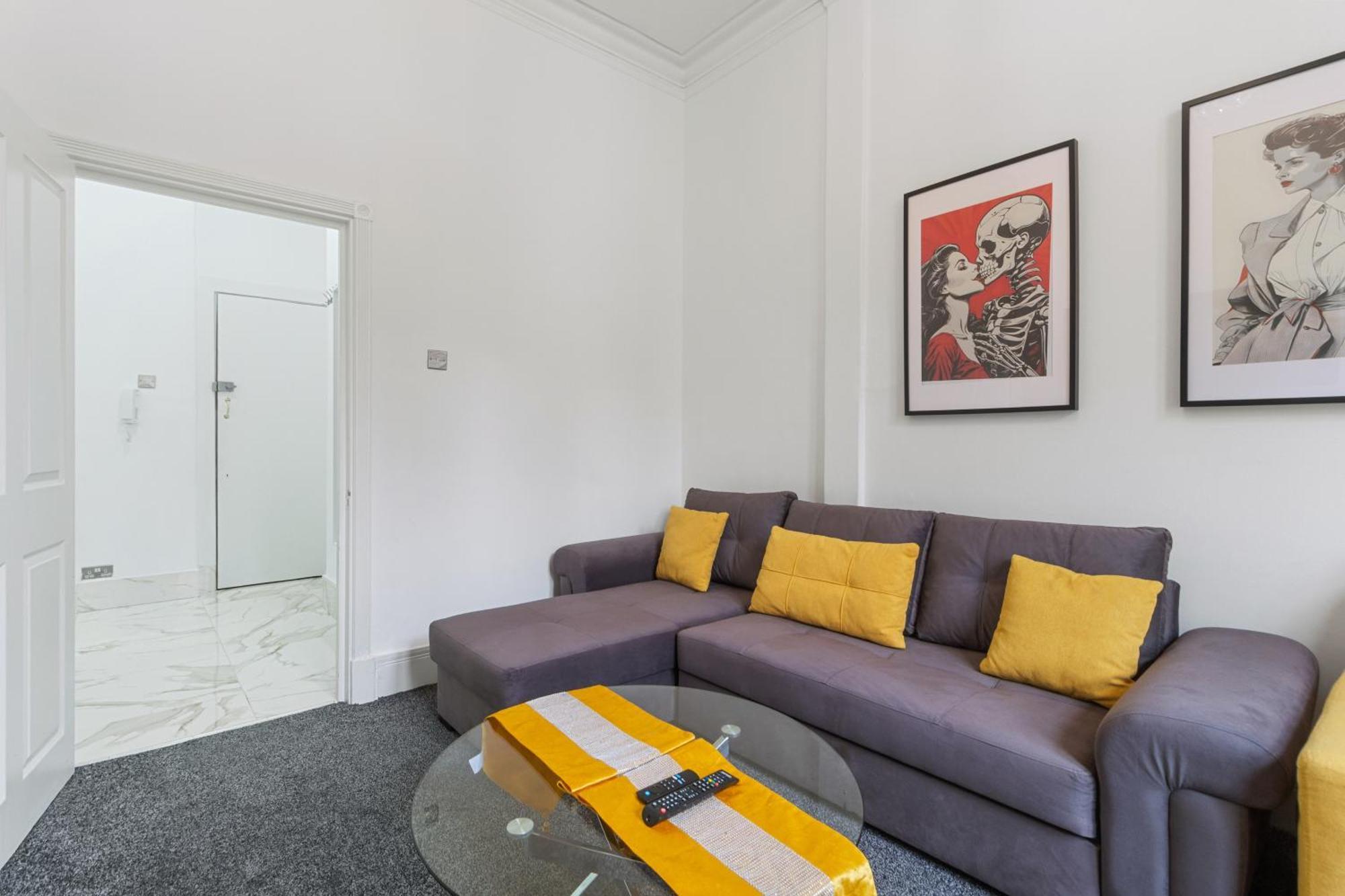 Oxford Street 1 Bedroom Shopping Retreat! 3Gc ลอนดอน ภายนอก รูปภาพ